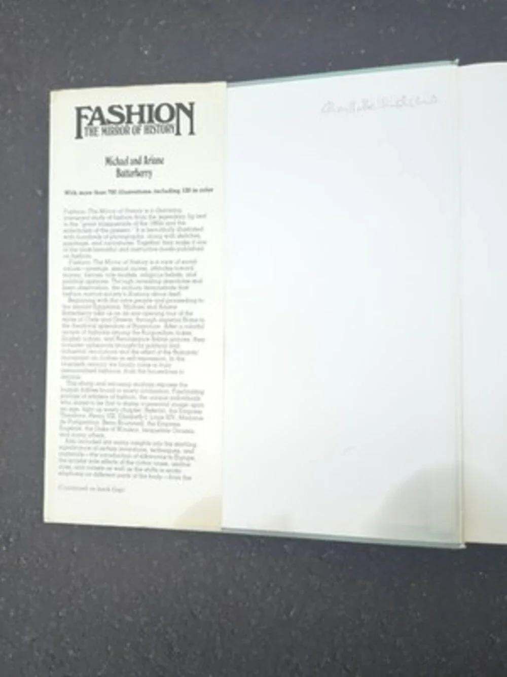 Fashion the Mirror of History by Michael Batterberry and Ariane Batterberry...